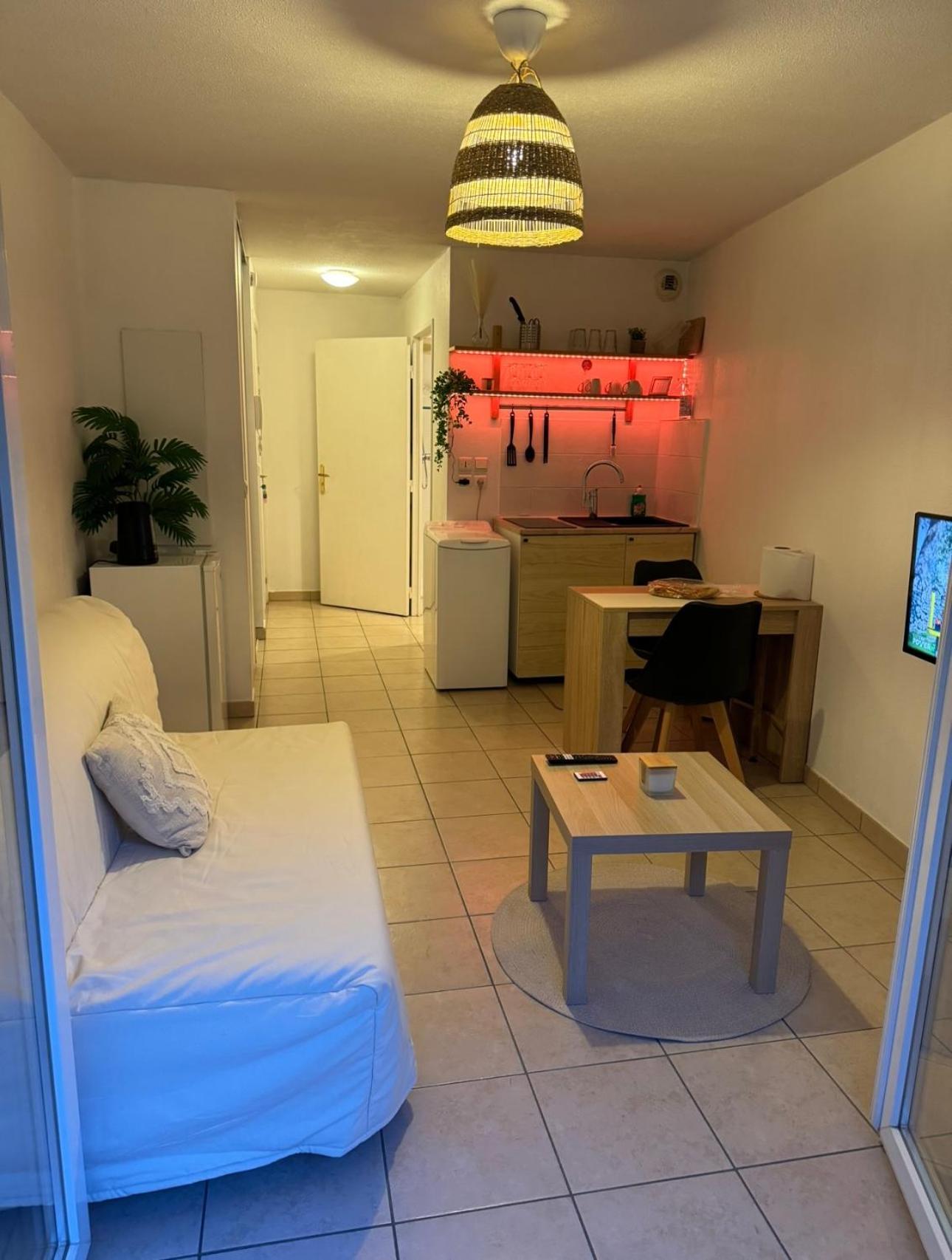 Studio Confortable Avec Vue Nice Exteriör bild